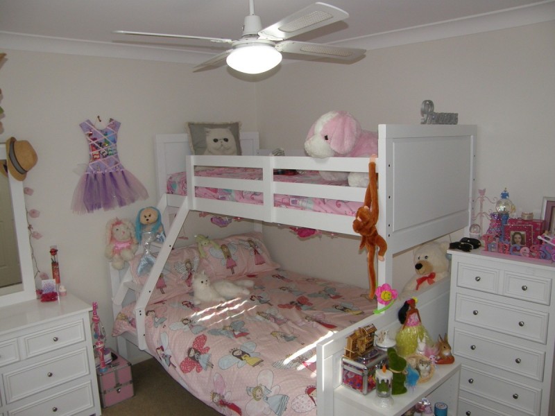 26 Emperor Drive, Redland Bay QLD 4165