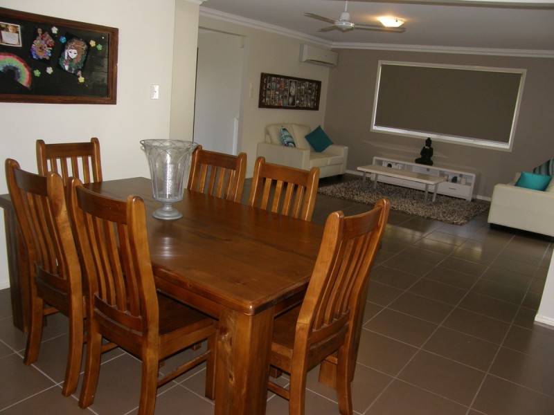 26 Emperor Drive, Redland Bay QLD 4165