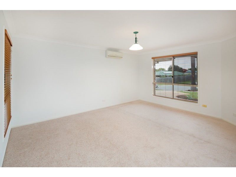 8 Karen Street, Cleveland QLD 4163