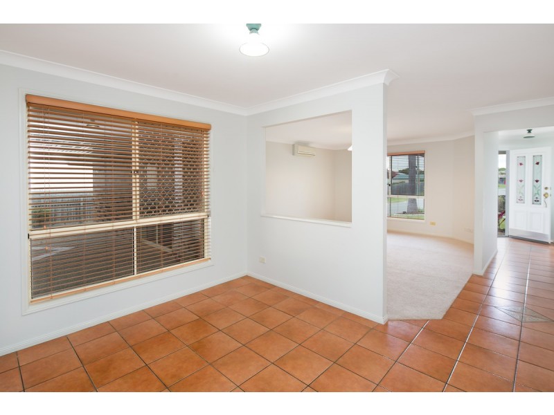 8 Karen Street, Cleveland QLD 4163