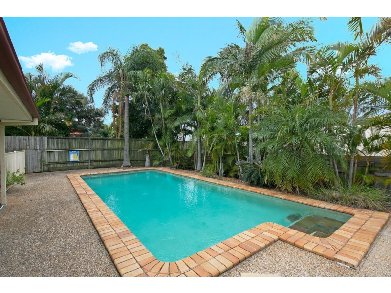 8 Karen Street, Cleveland QLD 4163