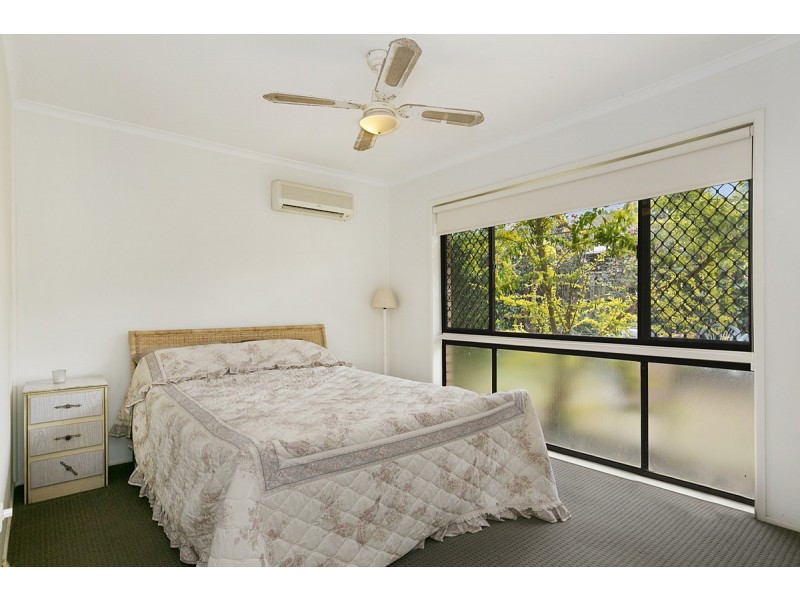 3 Vera Street, Redland Bay QLD 4165