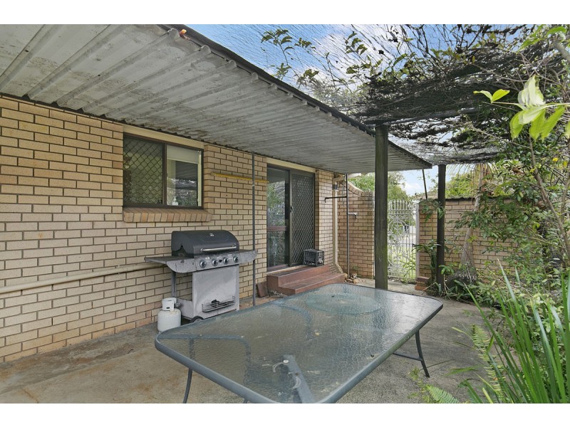3 Vera Street, Redland Bay QLD 4165