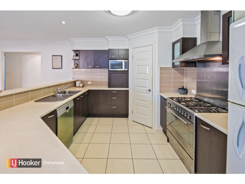 11 Syracuse Street, Redland Bay QLD 4165