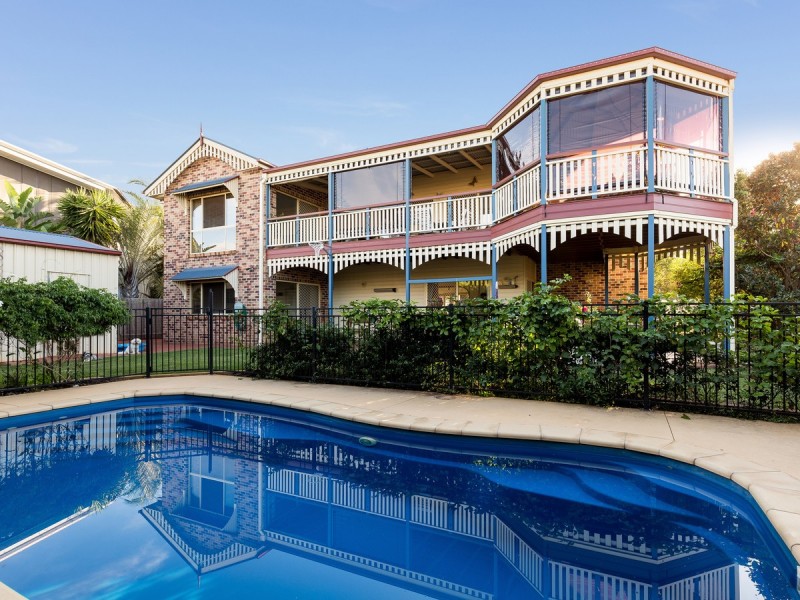 11 Creedin Court, Redland Bay QLD 4165