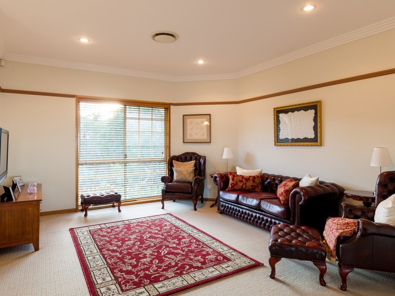 11 Creedin Court, Redland Bay QLD 4165