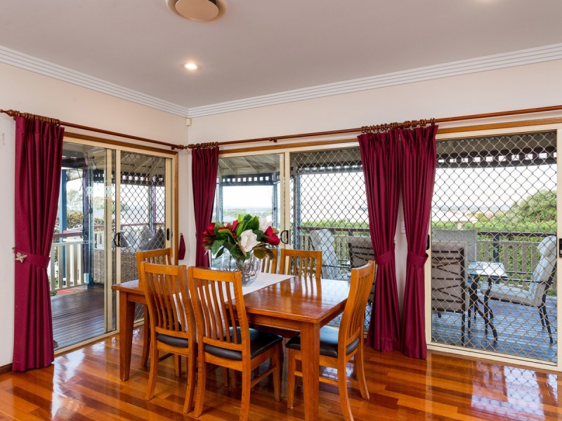 11 Creedin Court, Redland Bay QLD 4165