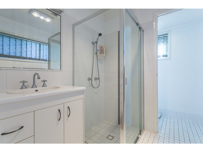 8 Curzon Street, Browns Plains QLD 4118