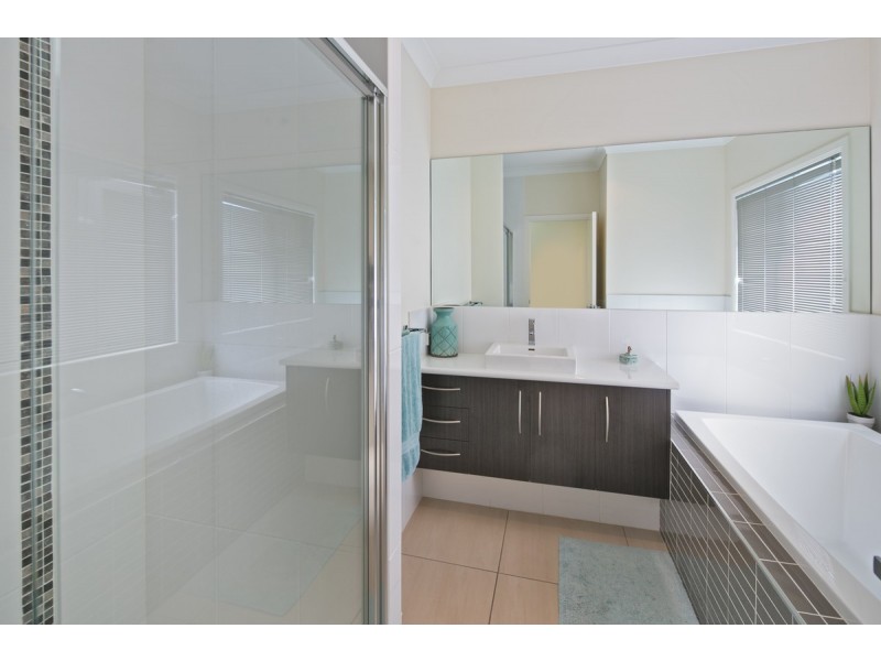 6 Rosemary Street, Thornlands QLD 4164