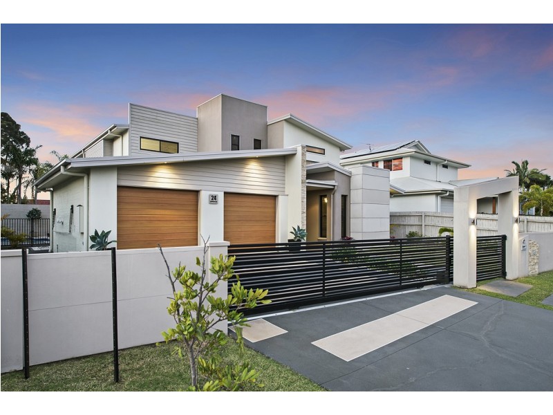 24 Compass Court, Raby Bay QLD 4163