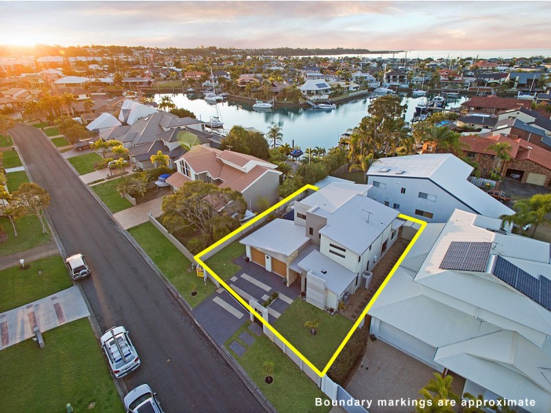 24 Compass Court, Raby Bay QLD 4163