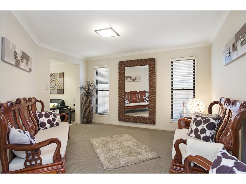 24 Compass Court, Raby Bay QLD 4163