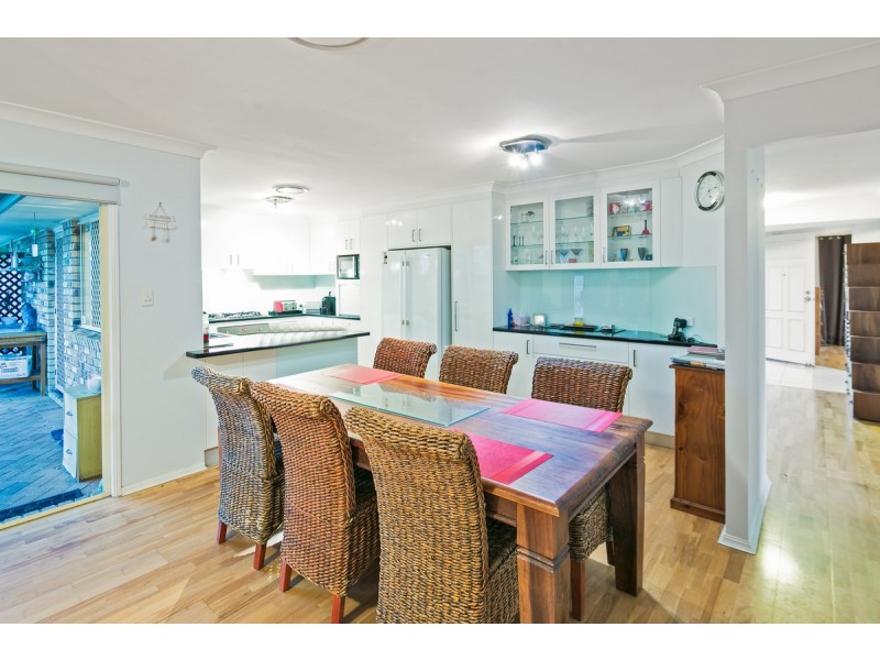 14 Redgrove Avenue, Wellington Point QLD 4160