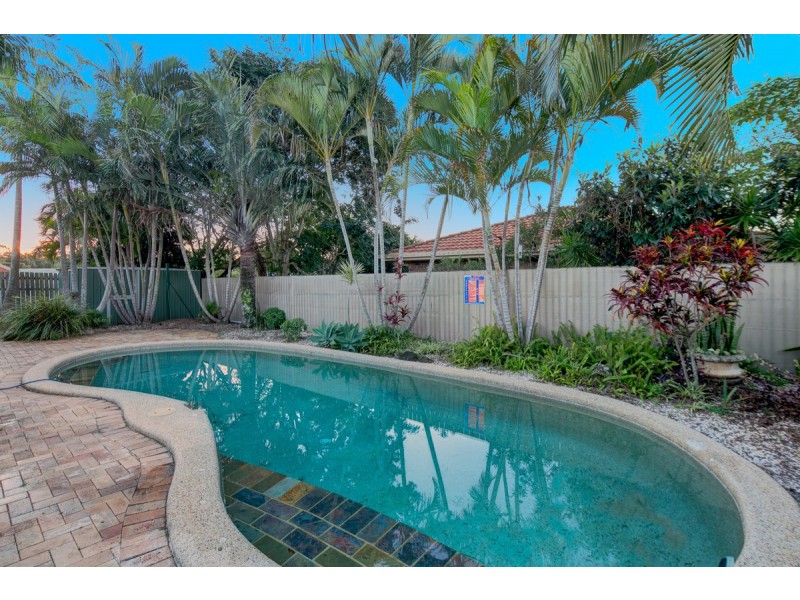 14 Redgrove Avenue, Wellington Point QLD 4160