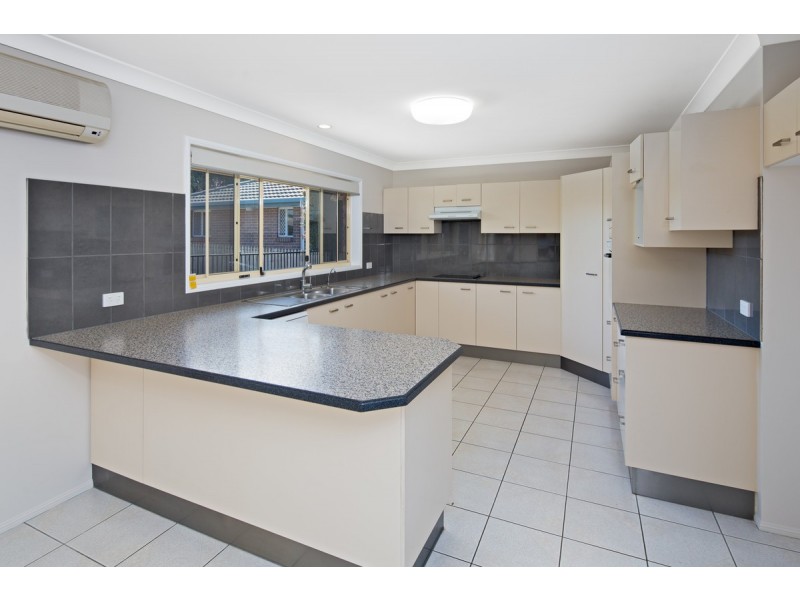 7 Seavista Court, Victoria Point QLD 4165