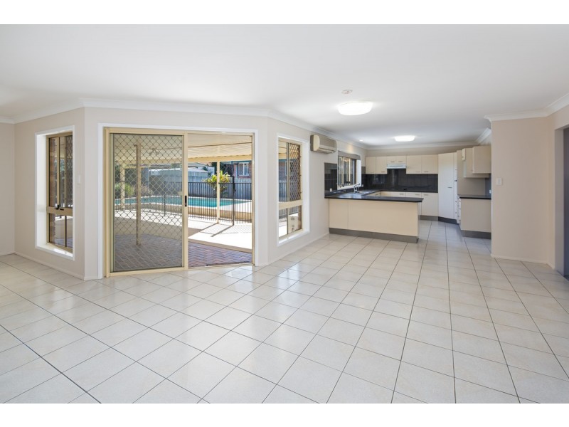 7 Seavista Court, Victoria Point QLD 4165