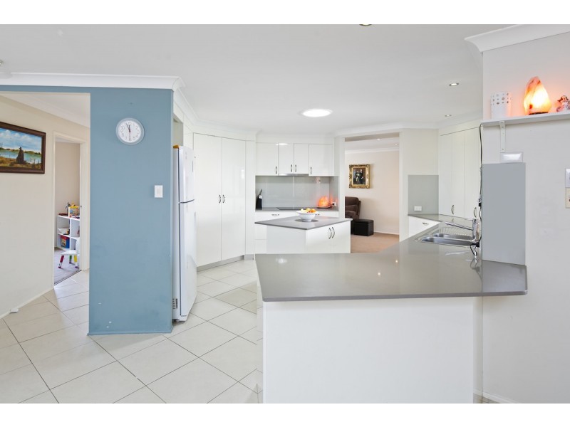 13 Lidgard Street, Thornlands QLD 4164