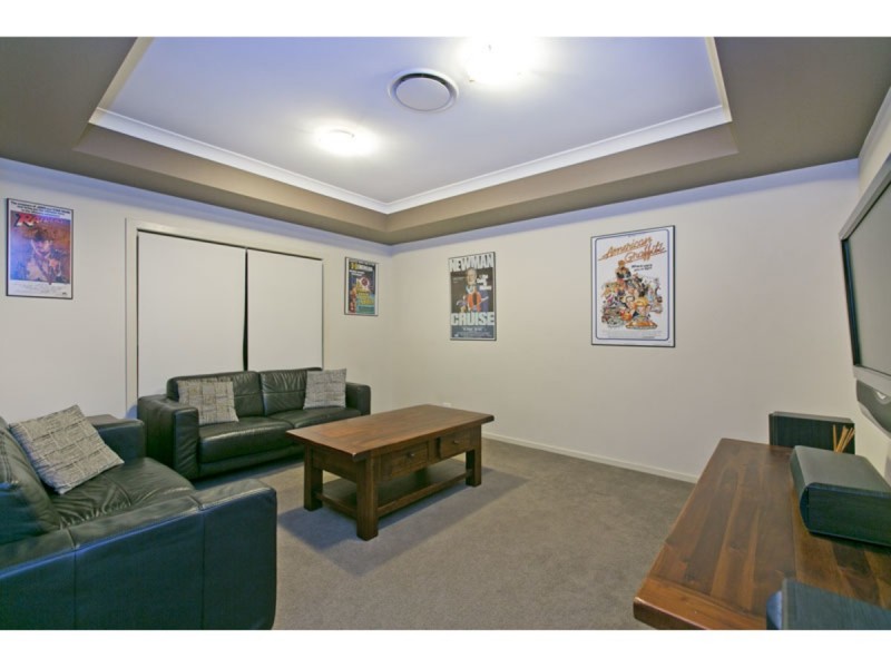 8 Seaspray Street, Thornlands QLD 4164