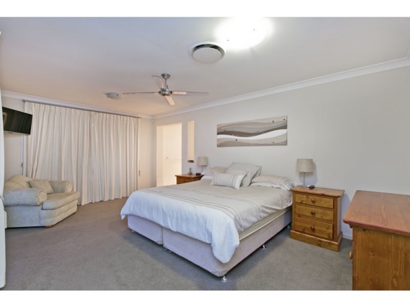 8 Seaspray Street, Thornlands QLD 4164