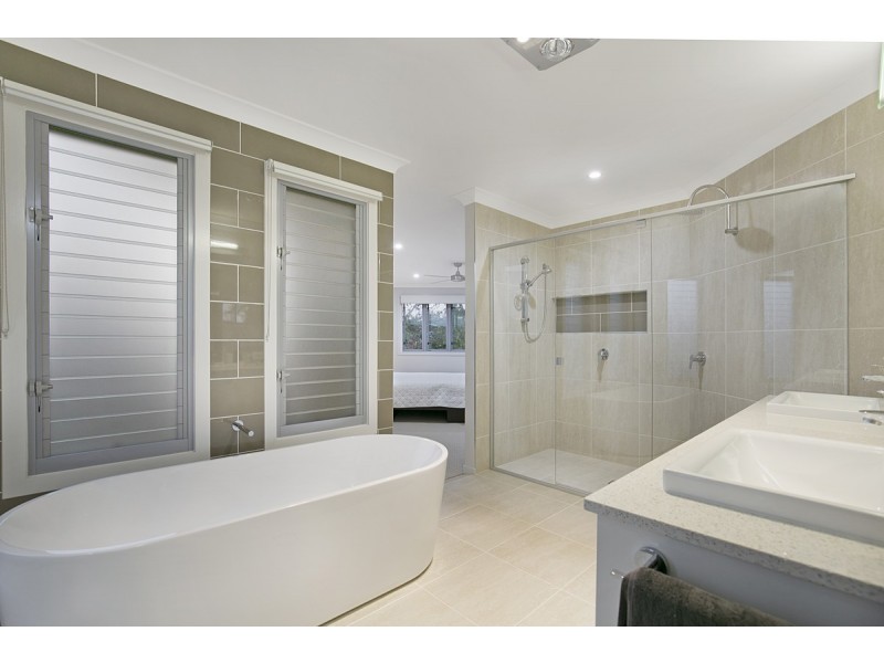 26 Como Street, Ormiston QLD 4160