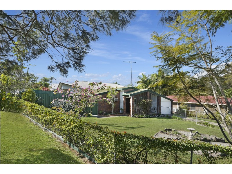 2 Christopher Street, Redland Bay QLD 4165