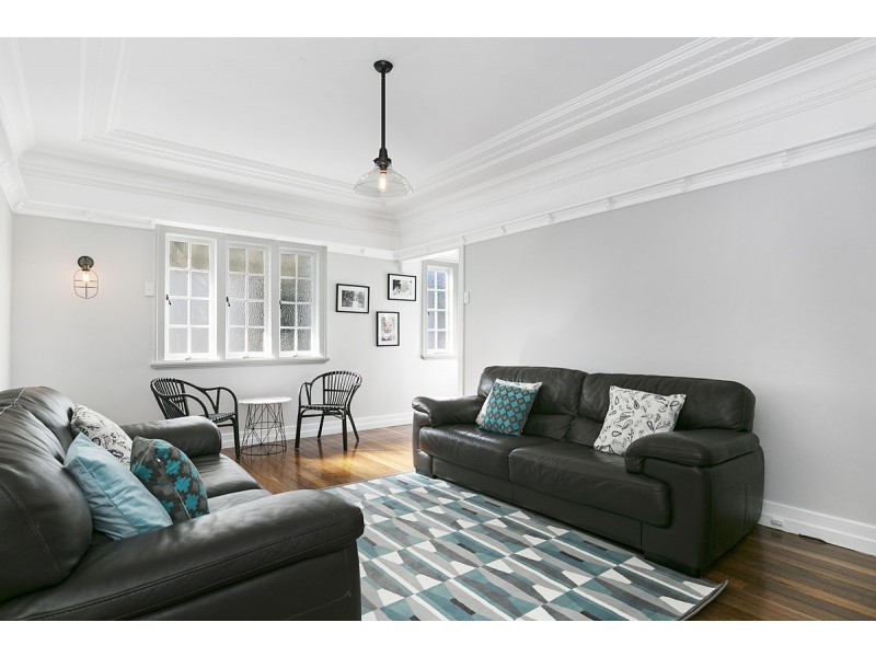 26 Noble Street, Camp Hill QLD 4152