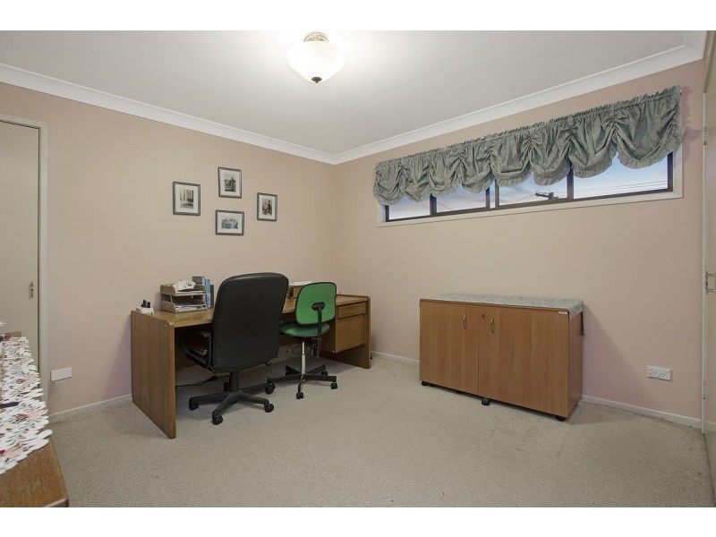 9 Harding Crescent, Cleveland QLD 4163