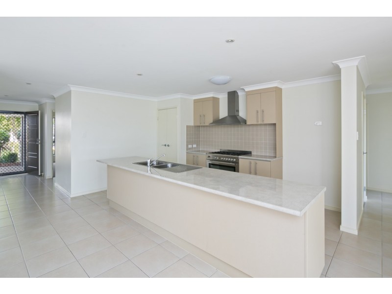 6 Torello Crescent, Victoria Point QLD 4165