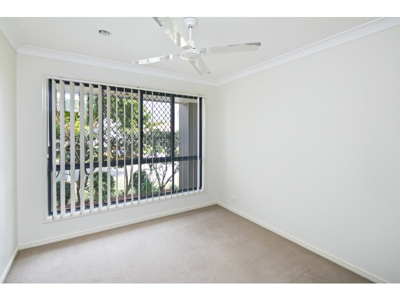 6 Torello Crescent, Victoria Point QLD 4165