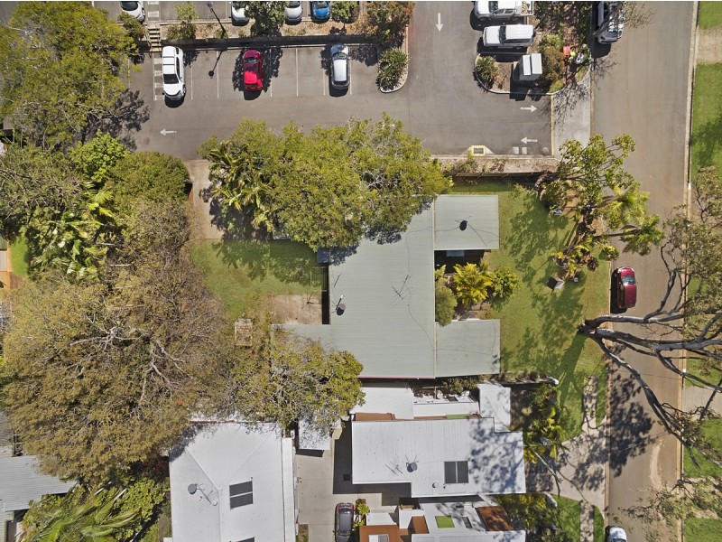 2 Moore Street, Victoria Point QLD 4165