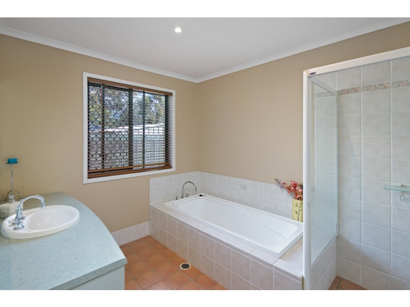 8 Flowers Street, Alexandra Hills QLD 4161