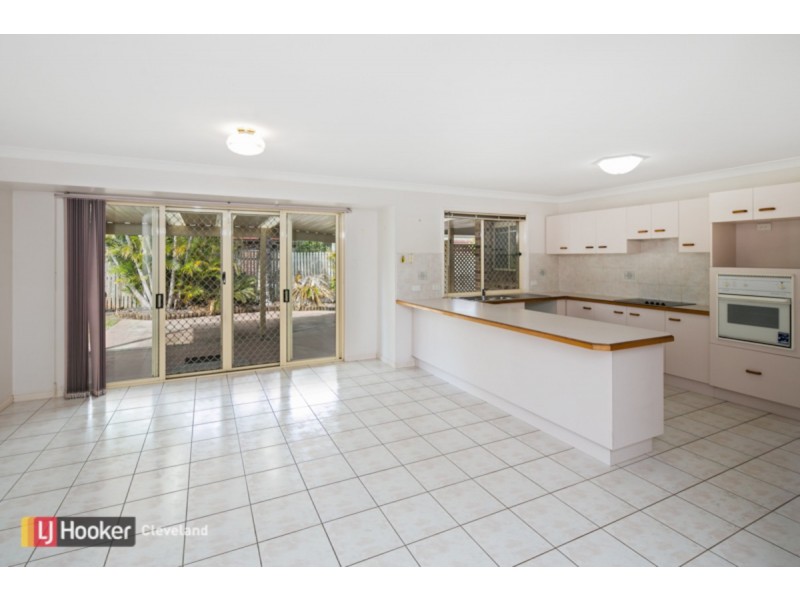 1 Falkirk Parade, Redland Bay QLD 4165