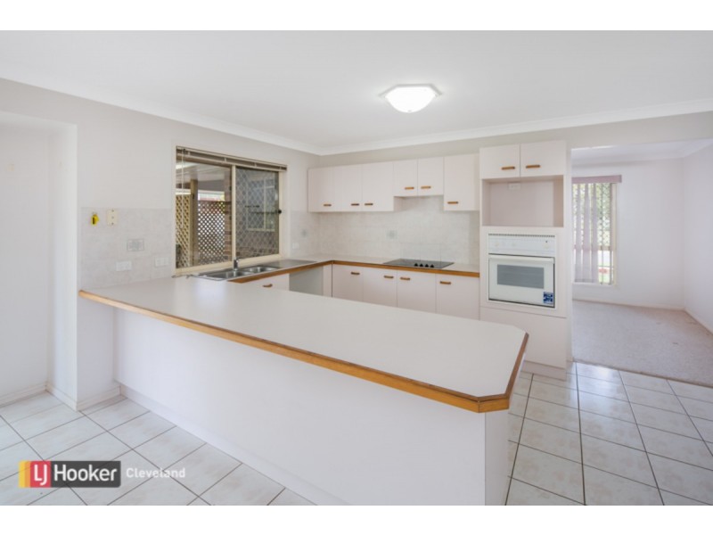 1 Falkirk Parade, Redland Bay QLD 4165