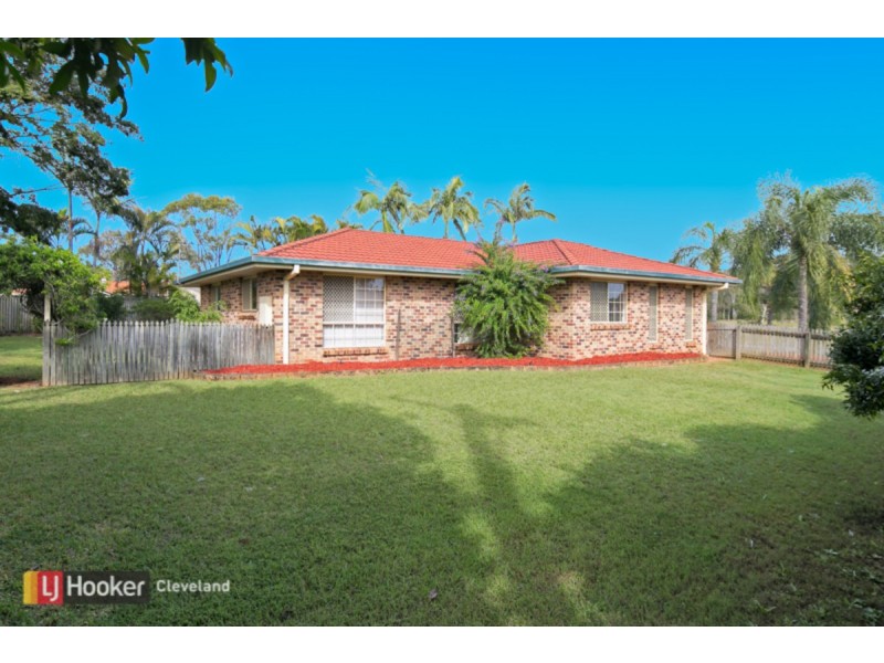 1 Falkirk Parade, Redland Bay QLD 4165