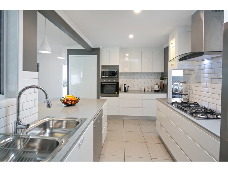 12 Sycamore Parade, Victoria Point QLD 4165