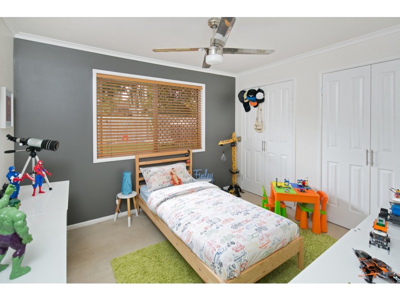 12 Sycamore Parade, Victoria Point QLD 4165