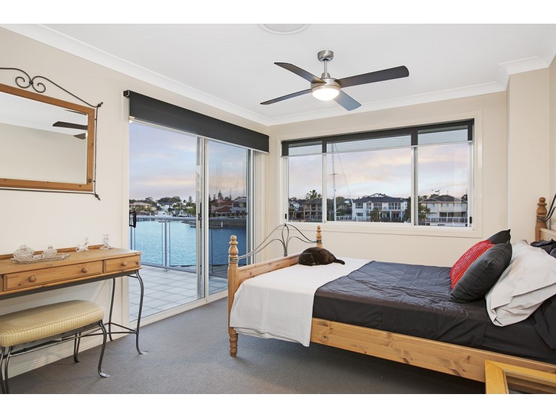 17 Bonaventure Court, Raby Bay QLD 4163