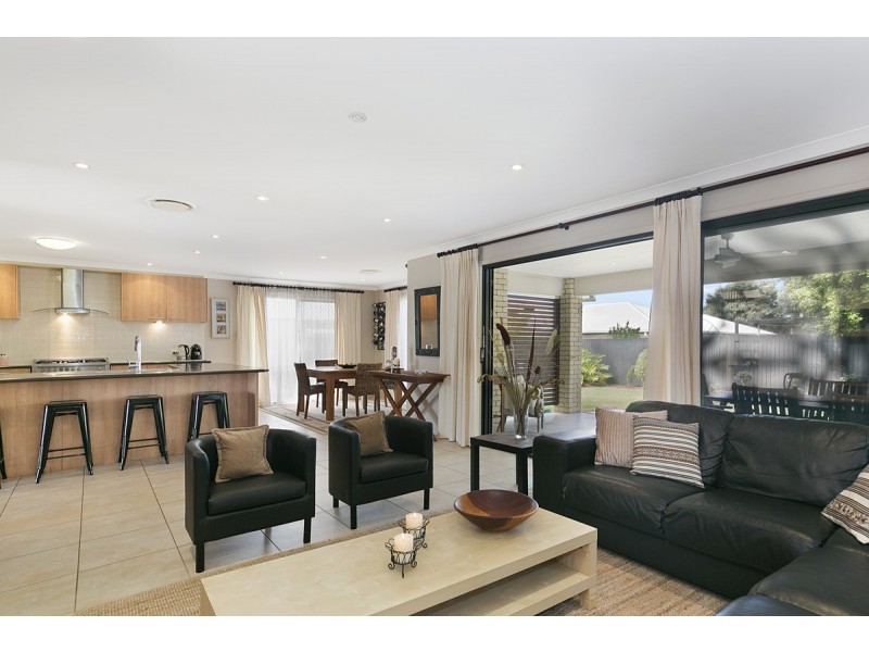 12 Macleay Place, Thornlands QLD 4164