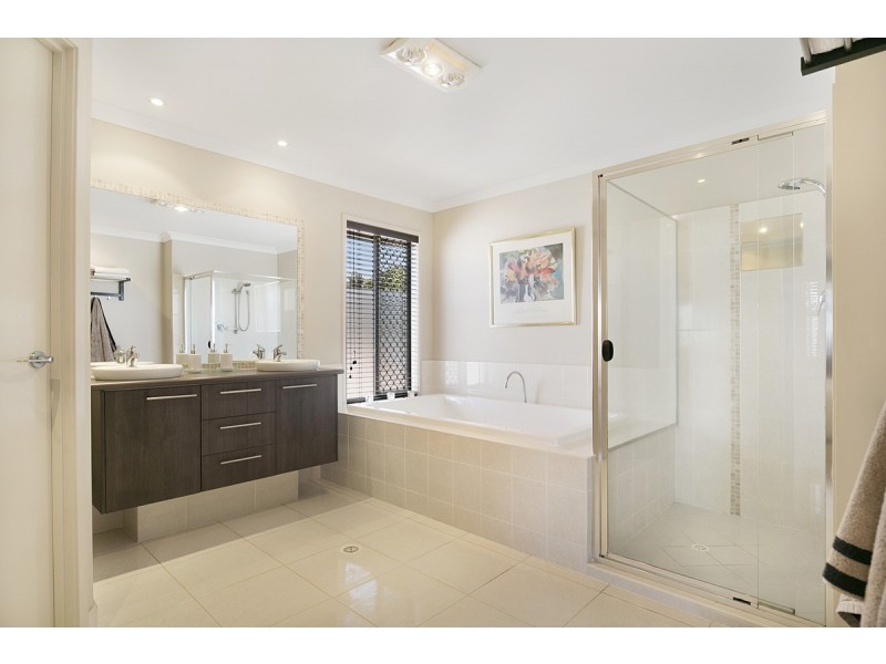 12 Macleay Place, Thornlands QLD 4164