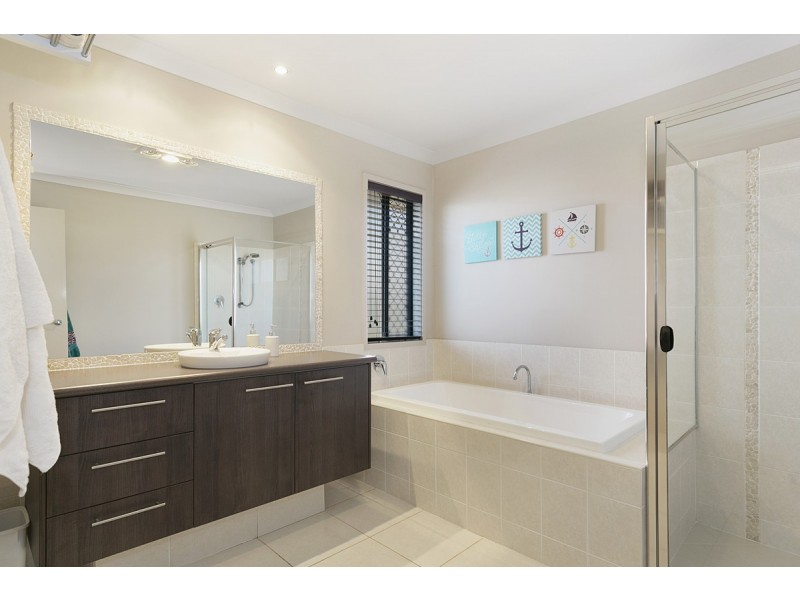 12 Macleay Place, Thornlands QLD 4164