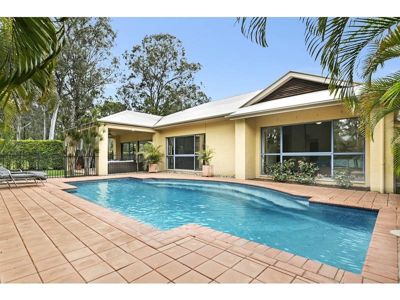 20 Darcelle Place, Ormiston QLD 4160