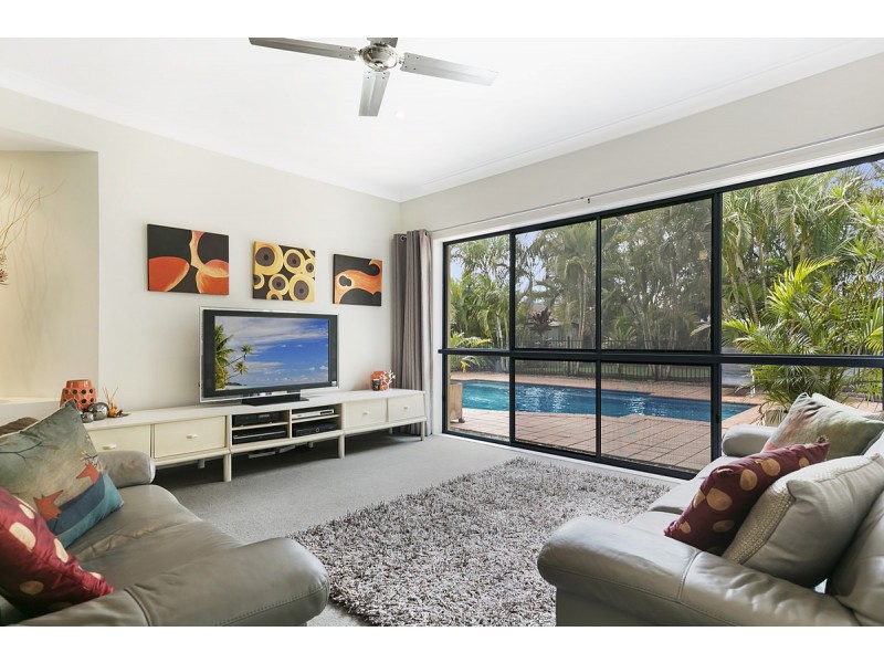 20 Darcelle Place, Ormiston QLD 4160