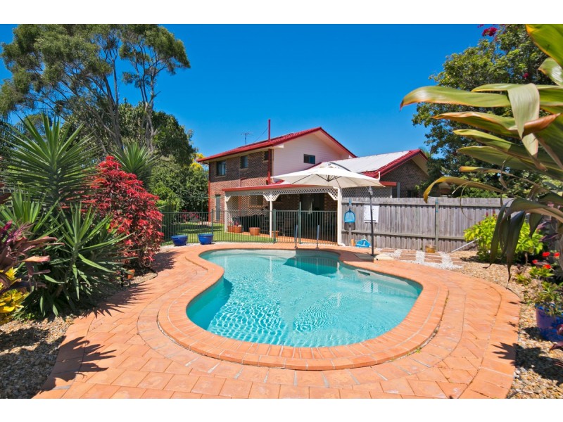 3 Vicki Place, Victoria Point QLD 4165
