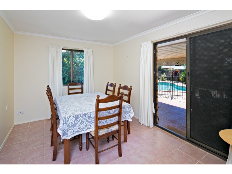 3 Vicki Place, Victoria Point QLD 4165