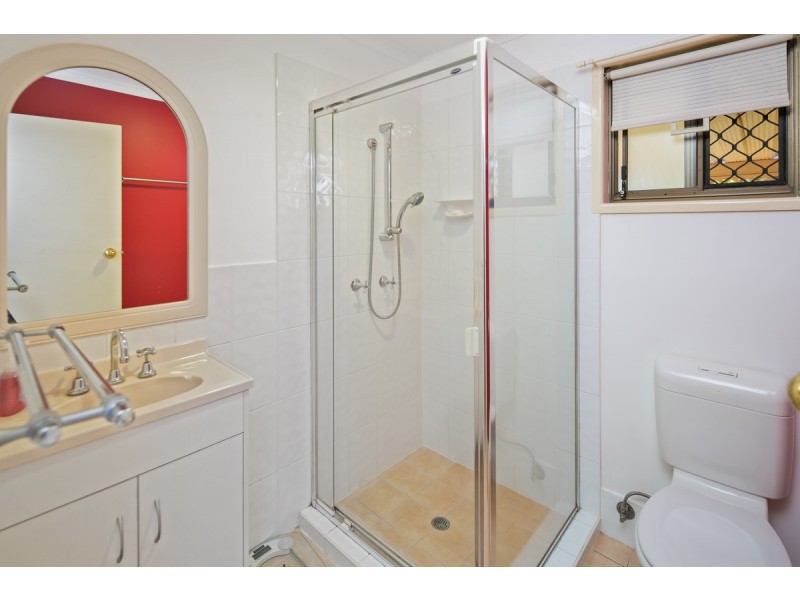 3 Vicki Place, Victoria Point QLD 4165