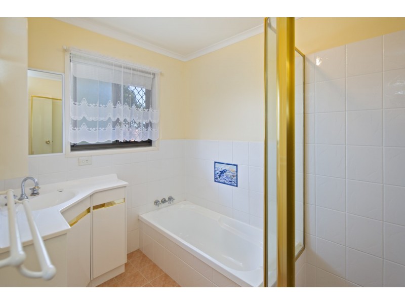 3 Vicki Place, Victoria Point QLD 4165