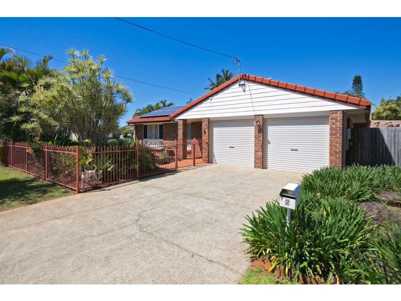 2 Raven Street, Victoria Point QLD 4165