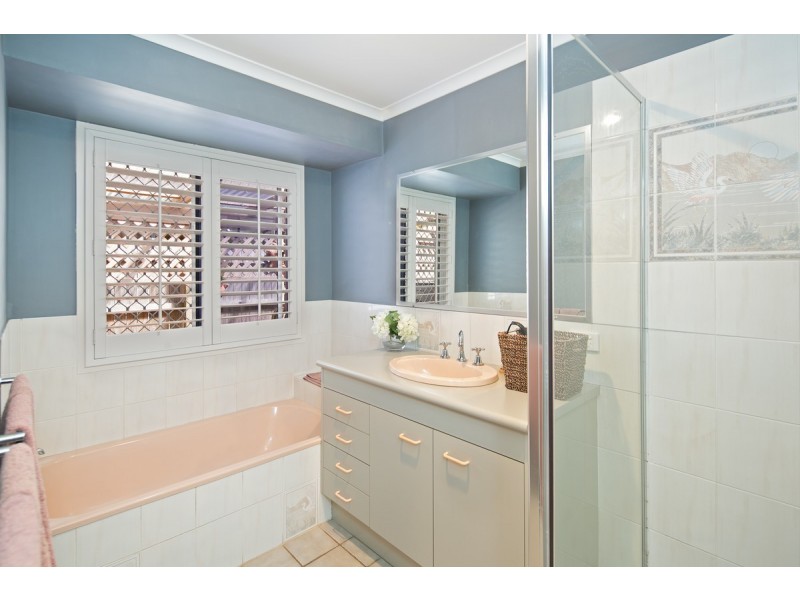 2 Raven Street, Victoria Point QLD 4165