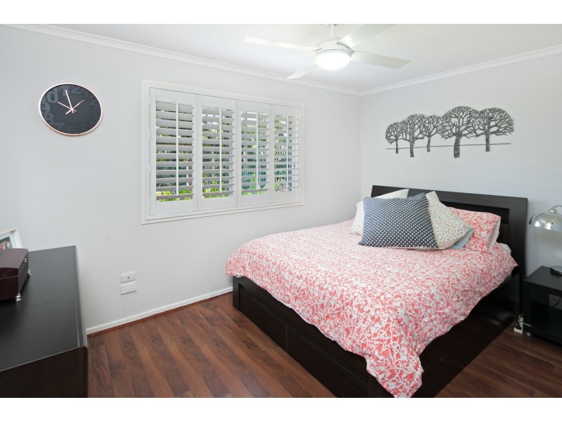 2 Raven Street, Victoria Point QLD 4165