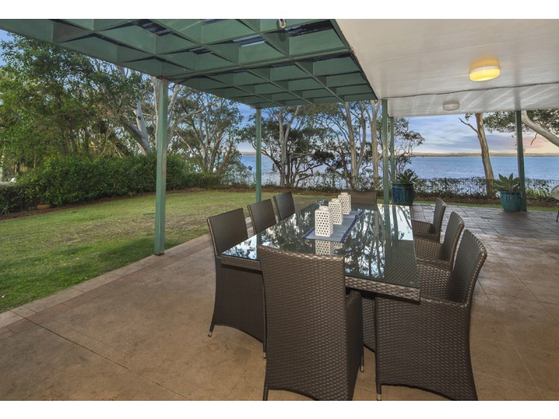 90-94 Broadwater Terrace, Redland Bay QLD 4165